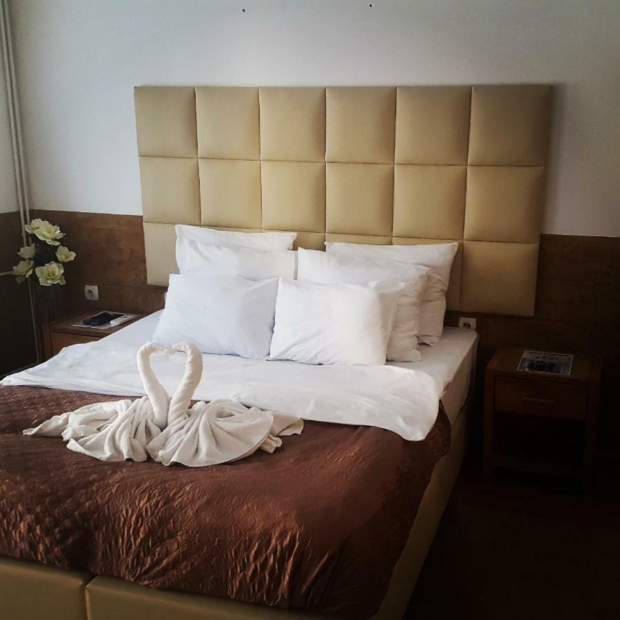 Villa Jelena - Sobe Kragujevac Eksteriør billede
